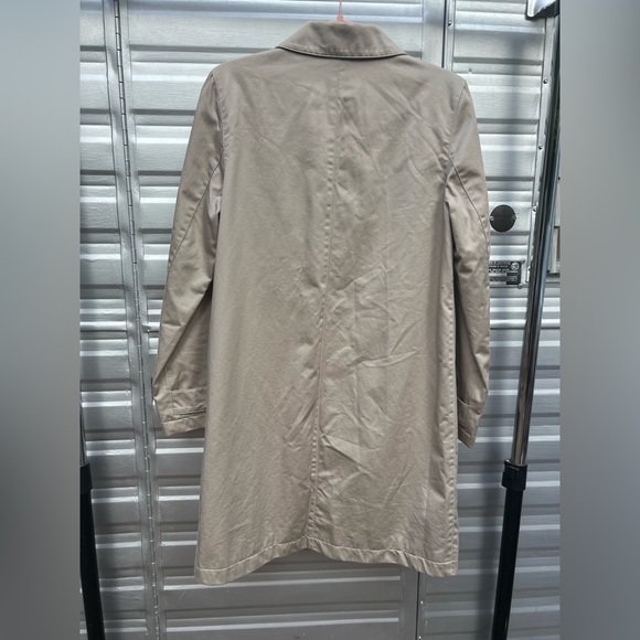 Classic vintage tan beige GAP coat with lining - Picture 3 of 12